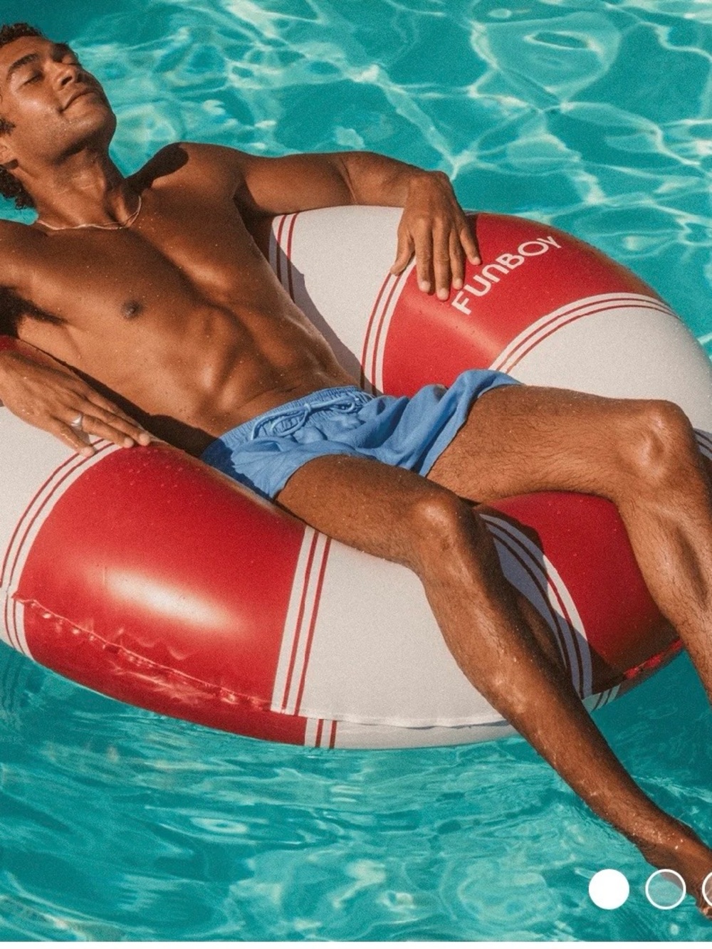 Vintage Lux Tub Float